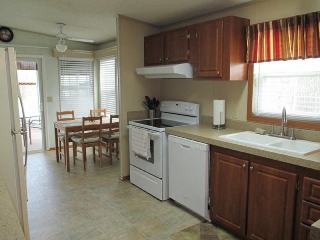 Beautiful Home - 5 Miles From Disney Орландо Екстериор снимка